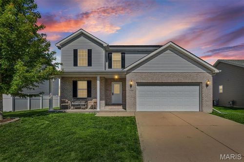 1128 Beechcraft Blvd, Mascoutah, IL, 62258-2876 | Card Image