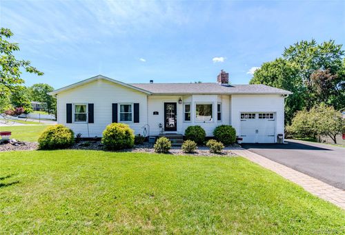 1 Patriot Ln, Washingtonville, NY, 10992-1306 | Card Image