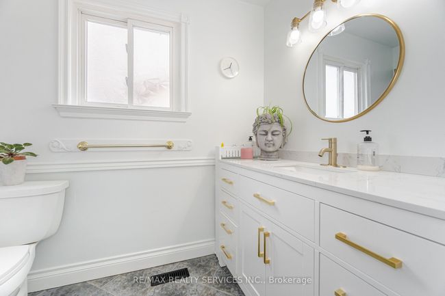 9 Pluto Dr, House attached with 4 bedrooms, 3 bathrooms and 2 parking in Brampton ON | Image 28
