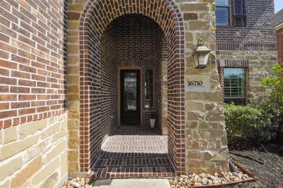 Inviting Front Porch | Image 3