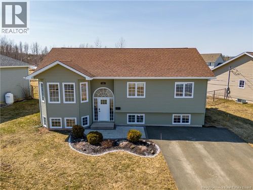 23 Melba St, Moncton, NB, E1A0V7 | Card Image