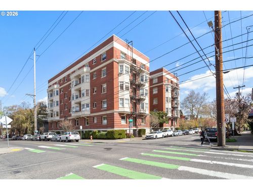 56-2083 Nw Johnson St, Portland, OR, 97209-1352 | Card Image