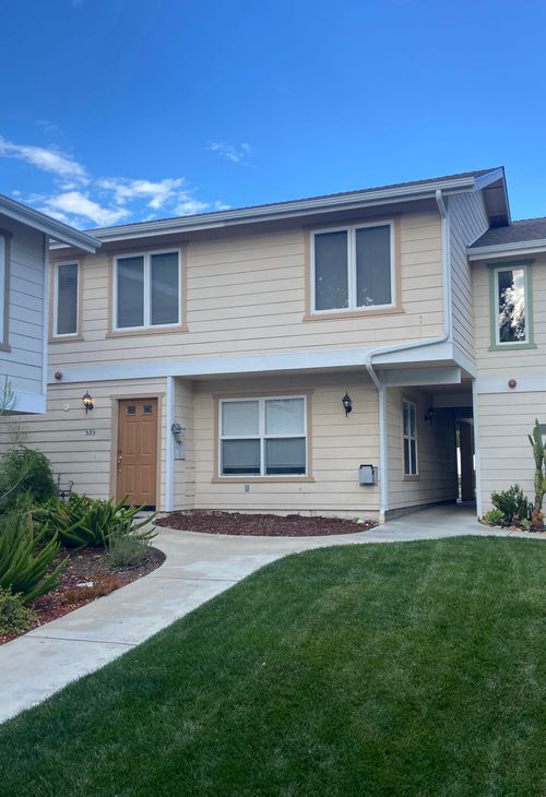 593 Central Ave, Buellton, CA, 93427-9746 | Card Image