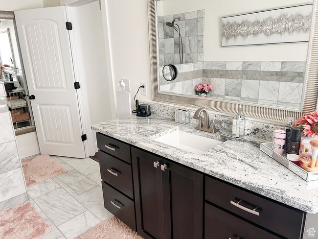 2770 S 9500 E, House other with 3 bedrooms, 3 bathrooms and 2 parking in Jensen UT | Image 32