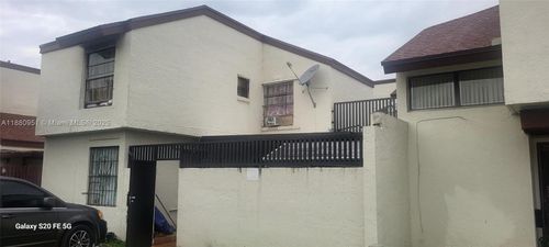 479-479 Nw 98th Ct, Miami, FL, 33172-4036 | Card Image