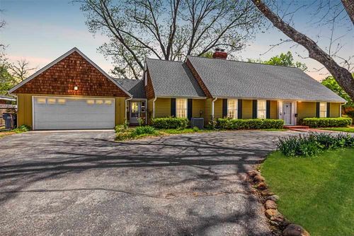 5 Pecan Dr, Stillwater, OK, 74075-3825 | Card Image