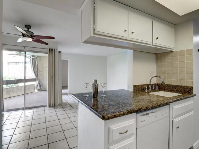 Granite Kitchen Counters | Image 21