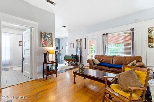 10-1589 Parsons Pl, Louisville, KY, 40205-1170 | Card Image