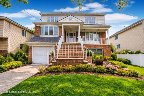 240 Mill Road, Staten Island, NY, 10306 | Card Image