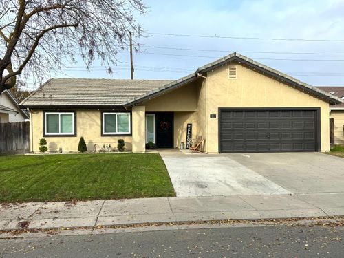 3217 Matterhorn Way, Ceres, CA, 95307 | Card Image