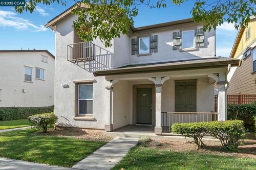 3200 Puffin Cir, Fairfield, CA, 94533-8955 | Card Image