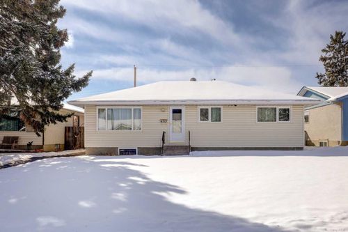 4513 Forman Cres Se, Calgary, AB, T2A2B1 | Card Image