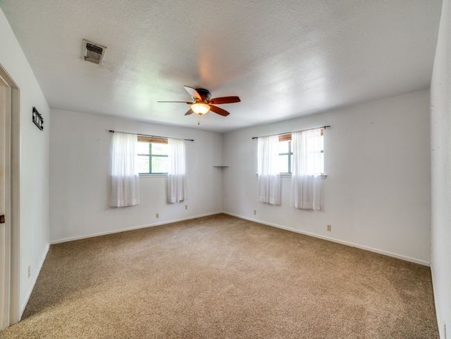235 Wedgewood Ln, Home with 2 bedrooms, 2 bathrooms and 2 parking in Kerrville TX | Image 14
