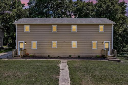218 W South St, Warrensburg, MO, 64093-2137 | Card Image