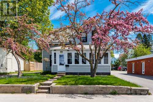 151 Main St, Penetanguishene, ON, L9M1L7 | Card Image