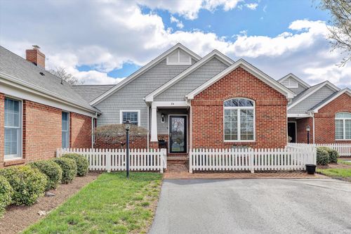 74 Village Green Dr, Penhook, VA, 24137-5015 | Card Image