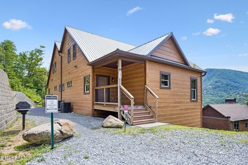 unit-141-4228 Wears Valley Rd, Sevierville, TN, 37862-8152 | Card Image