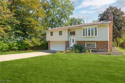 399 Judita Dr, Brunswick, OH, 44212-1757 | Card Image