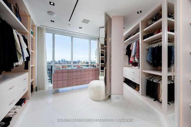 1201 - 181 Davenport Rd, Condo with 4 bedrooms, 7 bathrooms and null parking in Toronto ON | Image 24