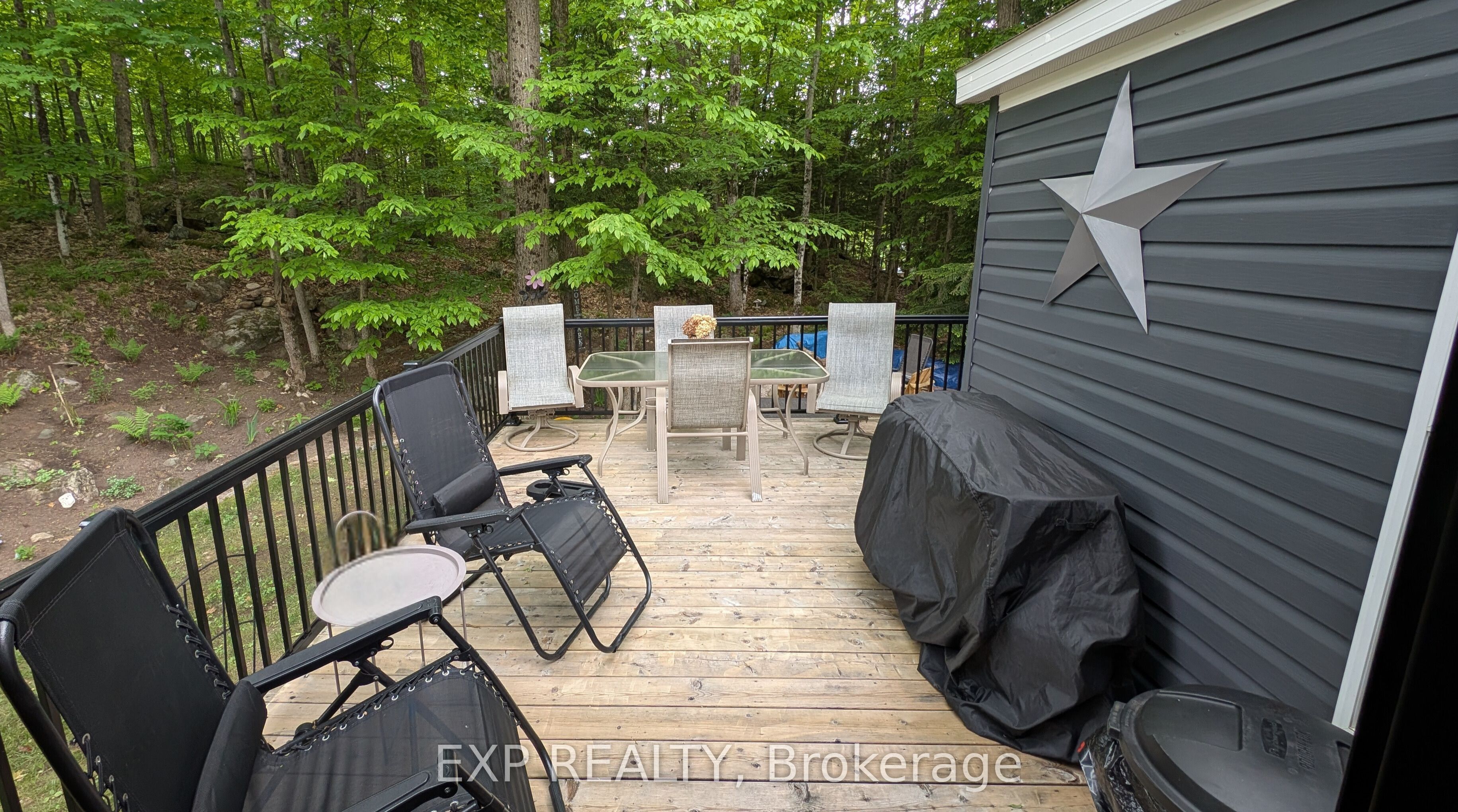 Residential in Gravenhurst 5
