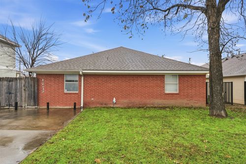 1223 James Ave, Waco, TX, 76706-2129 | Card Image