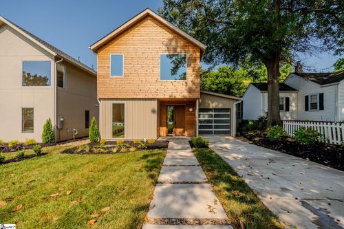 439 Summit Dr, Greenville, SC, 29609-4820 | Card Image