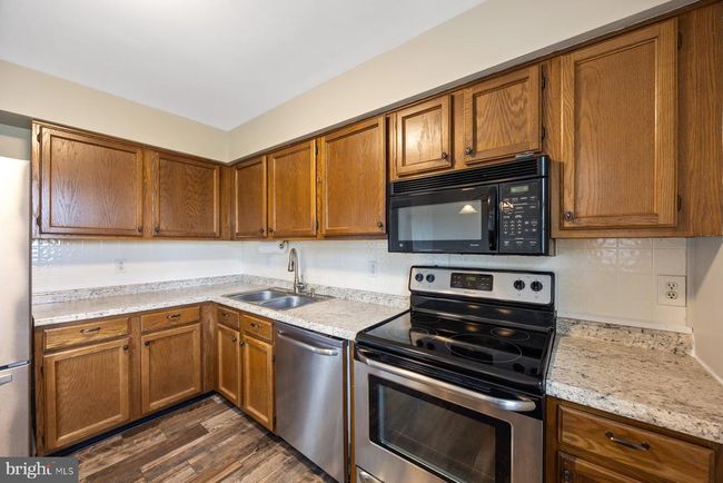 370 Logan Dr, Townhouse with 3 bedrooms, 3 bathrooms and null parking in WESTMINSTER MD | Image 10
