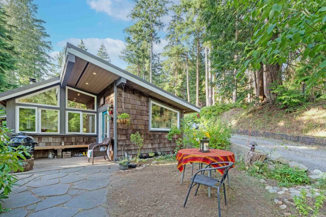 731 Grafton Road, House other with 3 bedrooms, 2 bathrooms and 5 parking in Bowen Island BC | Image 26