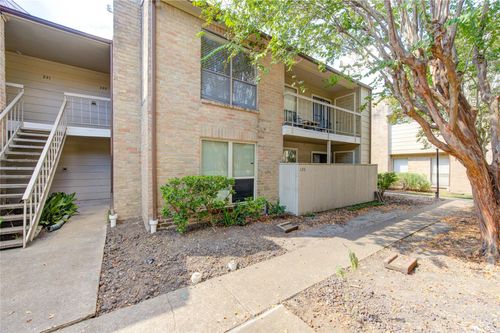 apt-220-2120 Wilcrest Dr, Houston, TX, 77042-2660 | Card Image