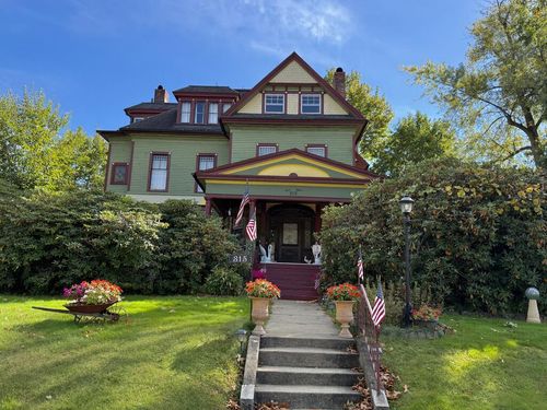 315 W 1st St, Oil City, PA, 16301-2817 | Card Image