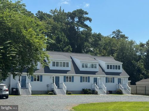 3618 Willow St, CHINCOTEAGUE ISLAND, VA, 23336-2431 | Card Image