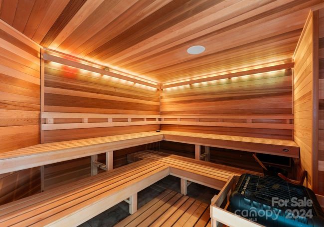 Sauna | Image 30