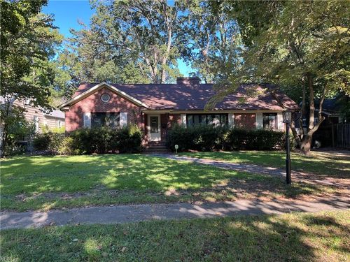 158 Algonquin Rd, Hampton, VA, 23661-3403 | Card Image