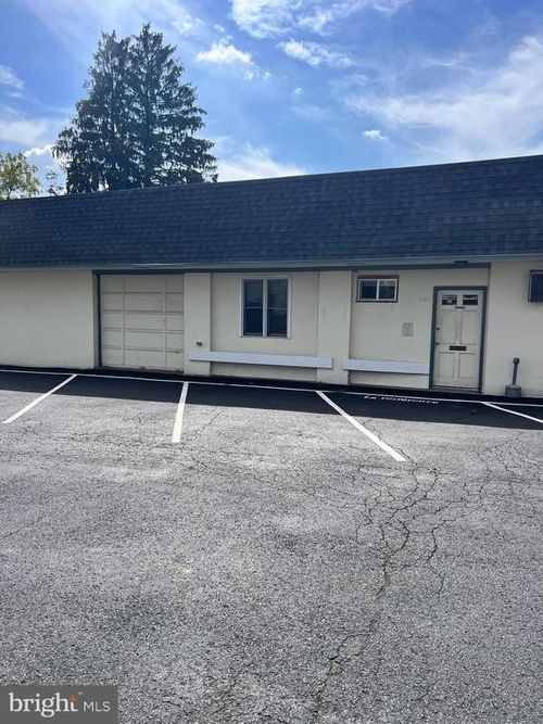 2565 Huntingdon Pike, HUNTINGDON VALLEY, PA, 19006-6156 | Card Image