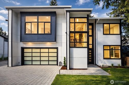 12648 Ne 80th Street, Kirkland, WA, 98033 | Card Image