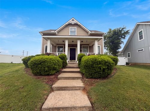 9801 Cedarcrest Dr, Providence Village, TX, 76227-5413 | Card Image