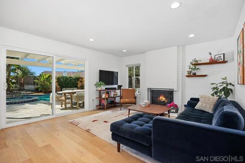 6429 La Vanco Ct, Carlsbad, CA, 92009 | Card Image