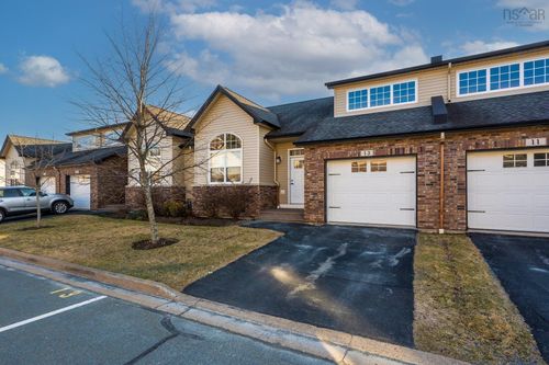 13 Aquavista Lane, Dartmouth, NS, B2W0K5 | Card Image