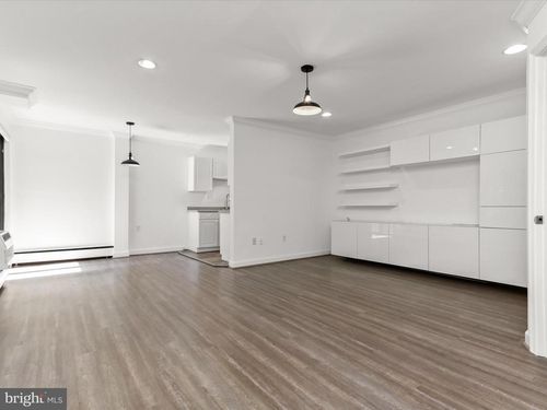 320-2325 42nd St Nw, WASHINGTON, DC, 20007-6910 | Card Image