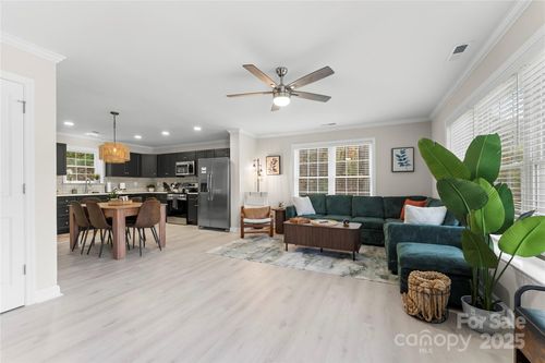 60 Leisure Ln, Maggie Valley, NC, 28751-8403 | Card Image