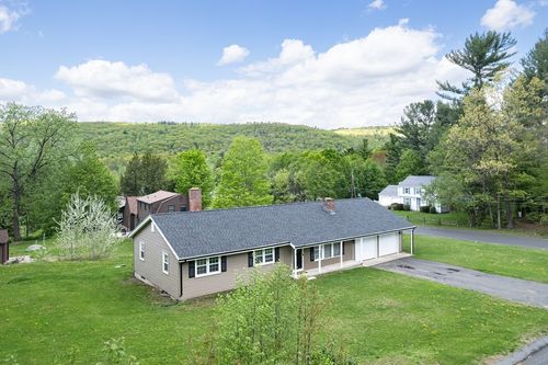 3 Bayberry Ln, Westfield, MA, 01085-1011 | Card Image