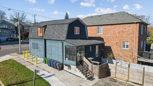 681 Scarlett Rd, Etobicoke, ON, M9P2T3 | Card Image