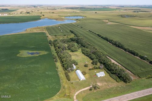 18500 Highway 10, Menoken, ND, 58558-9649 | Card Image