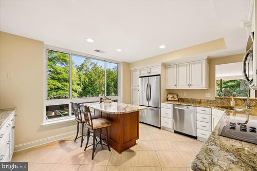14-206-4982 Sentinel Dr, BETHESDA, MD, 20816-3599 | Card Image