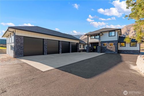 27 New Horizon Dr, Orondo, WA, 98843-9705 | Card Image