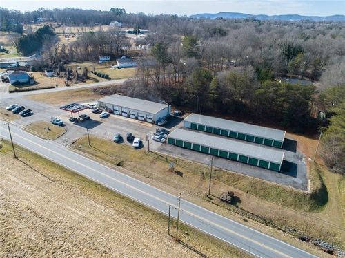 667 Nc Highway 16 N, Taylorsville, NC, 28681-2463 | Card Image