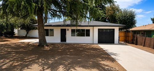 12942 3rd St, Yucaipa, CA, 92399-4553 | Card Image