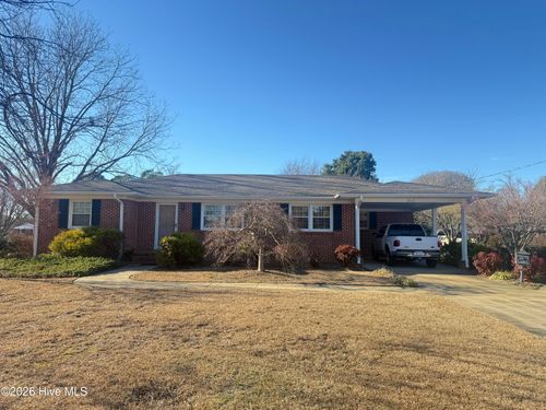 703 Underwood St, Clinton, NC, 28328-2138 | Card Image