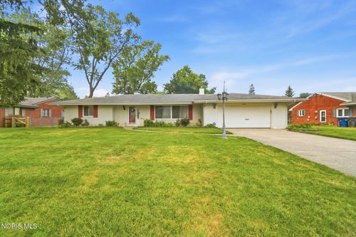 5122 Macklyn Dr, Toledo, OH, 43615-2974 | Card Image