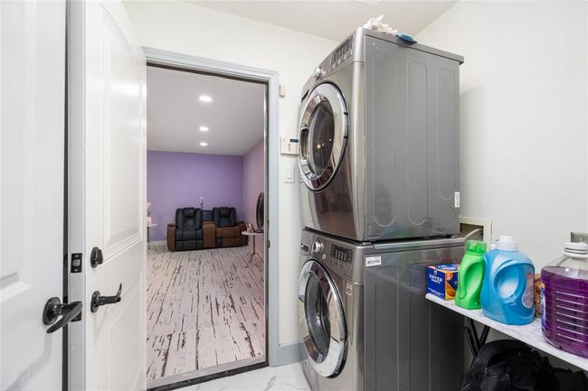 10814 Cane Grove Ln, House other with 3 bedrooms, 3 bathrooms and null parking in Houston TX | Image 11